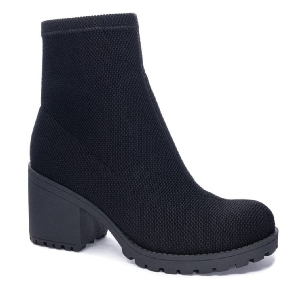 New Dirty‎ Laundry Lizzie Black Knit Slip-On Heeled Sock Ankle Booties Size 11